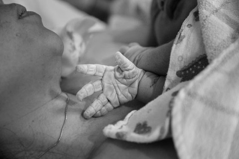 Child Birth Photography Melbourne overdue baby wrinkle hands