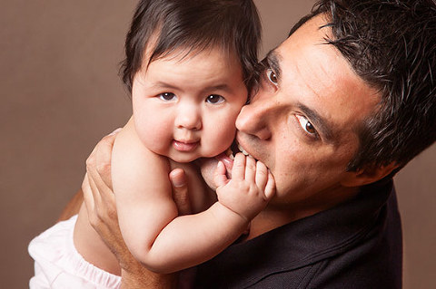 Melbourne baby photographer father dad and daughter