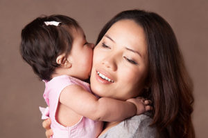 Mum and daughter kissing Melbourne baby photographer